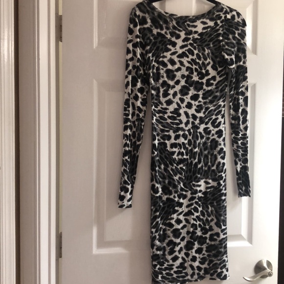 Dress - Picture 2 of 4